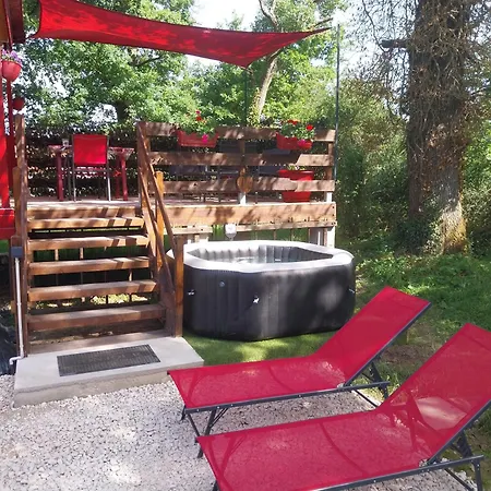 Libellule Roulotte Avec Prive Semesterbostad Lurcy-Lévis